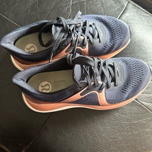 Lululemon Chargefeel runners - Navy blue and pink colourway size 6.5